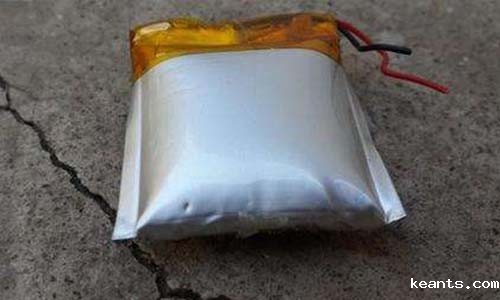 1540351753887840.jpg 锂电池胀气.jpg