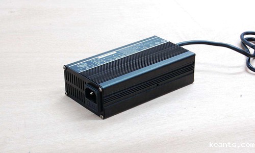 1546581003828606.jpg 充电qi.jpg