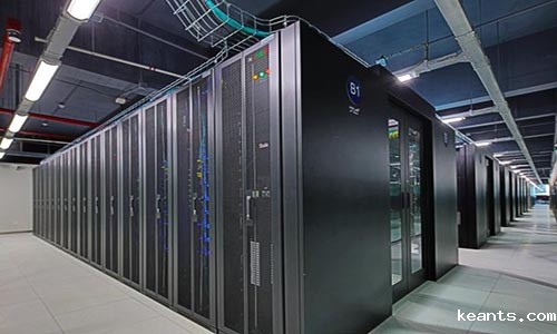 机房ups电源.jpg 机房ups电源.jpg