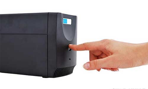 UPS不间断电源.jpg UPS不间断电源.jpg