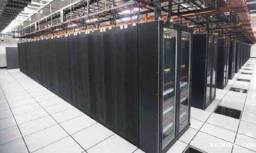 机房UPS.jpg 机房UPS.jpg