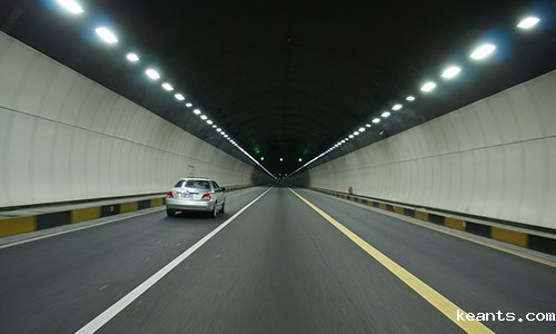 高速隧道照明.jpg 高速隧道照明.jpg