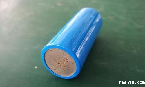 <b>磷酸铁锂电池软包漏液了怎么办？</b>