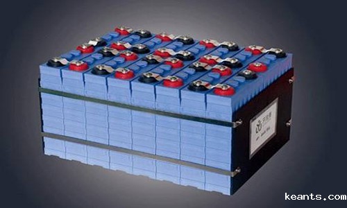 <b>锂电池厂商解析:锂电池和铅酸电池可以一起使用吗</b>