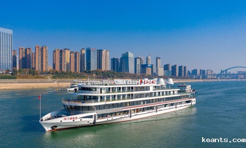 <b>万吨级船舶的“绿色心脏”：锂电池应用实战分析与破冰案例</b>