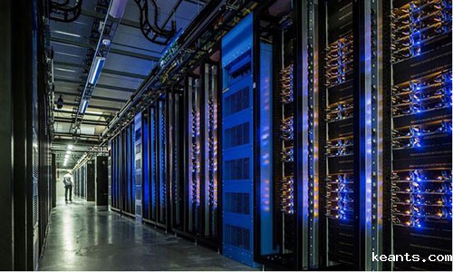 <b>机架式UPS电源采取什么措施能避免数据中心业务中断?</b>