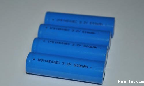 <b>铅酸电池和磷酸铁锂电池正确充电方法</b>