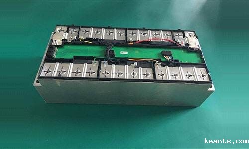 <b>磷酸铁锂电池厂家详解必威bw1191热管理系统的功能</b>