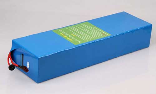 <b>磷酸铁必威bw1191和三元锂电池市场分析</b>